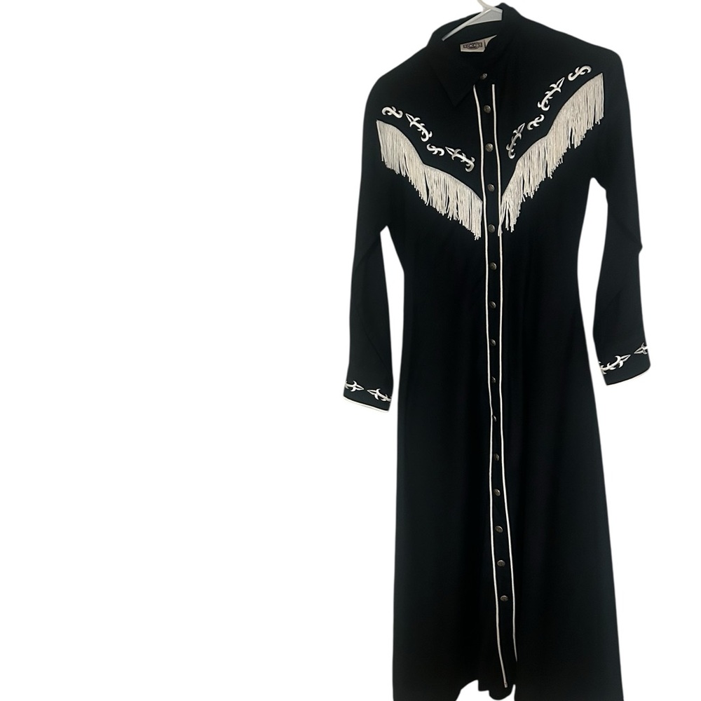 Elegant Black Long Sleeve Dress with Fringe